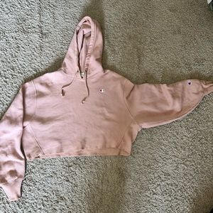 PINK CHAMPION CROPPED HOODIE